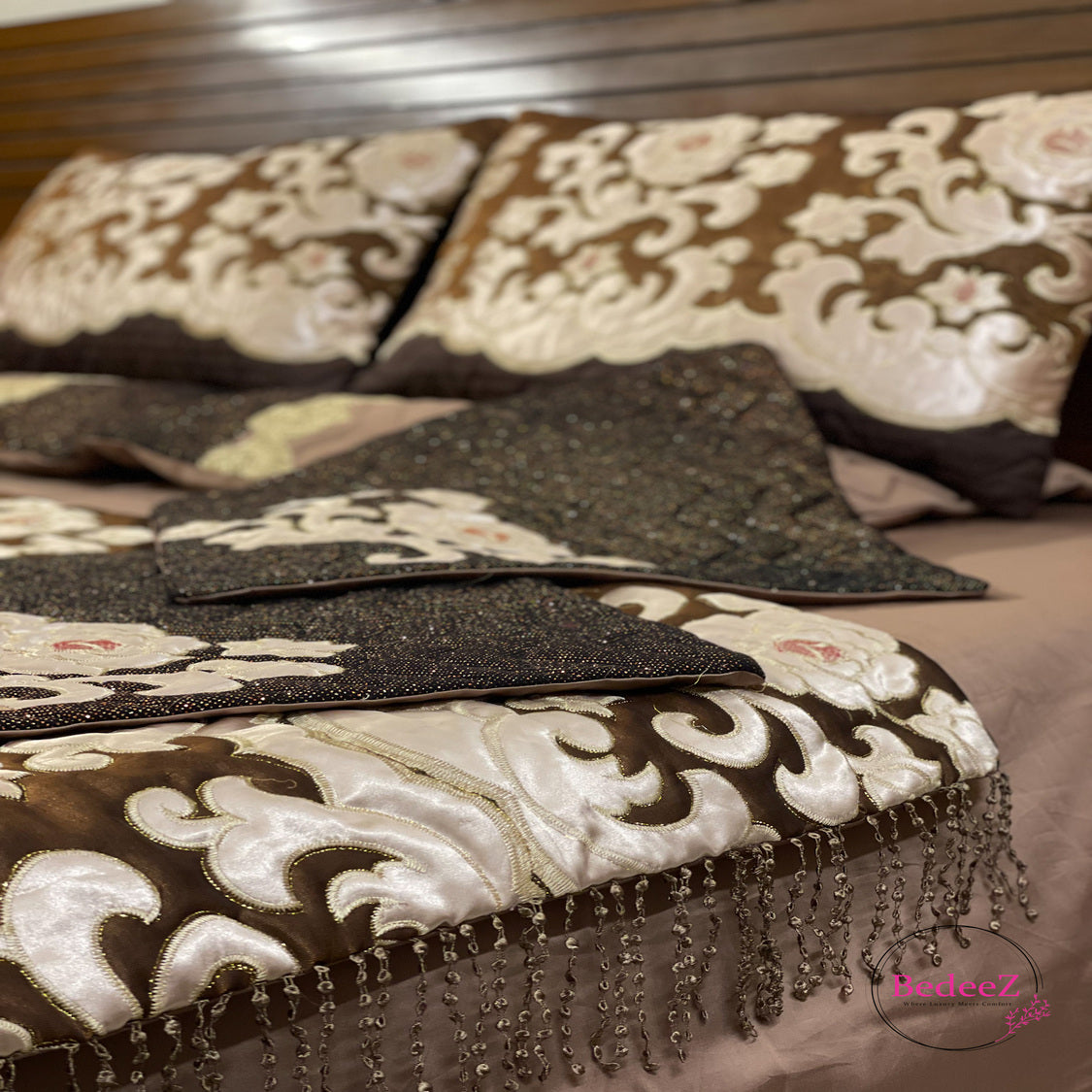 Chocolate Blossom Embroidered Bed Set2.0