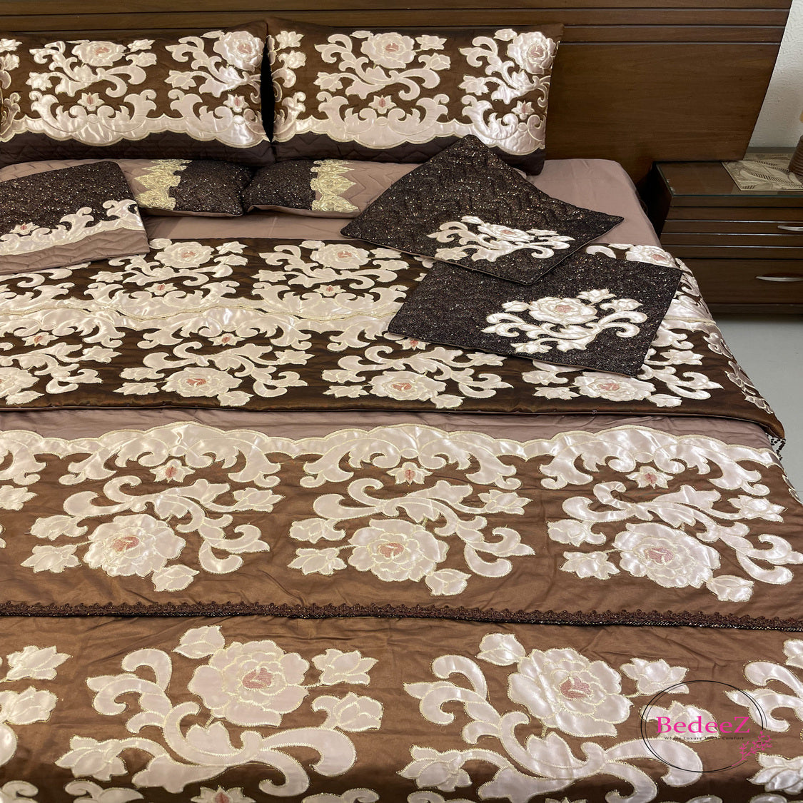 Chocolate Blossom Embroidered Bed Set4.0