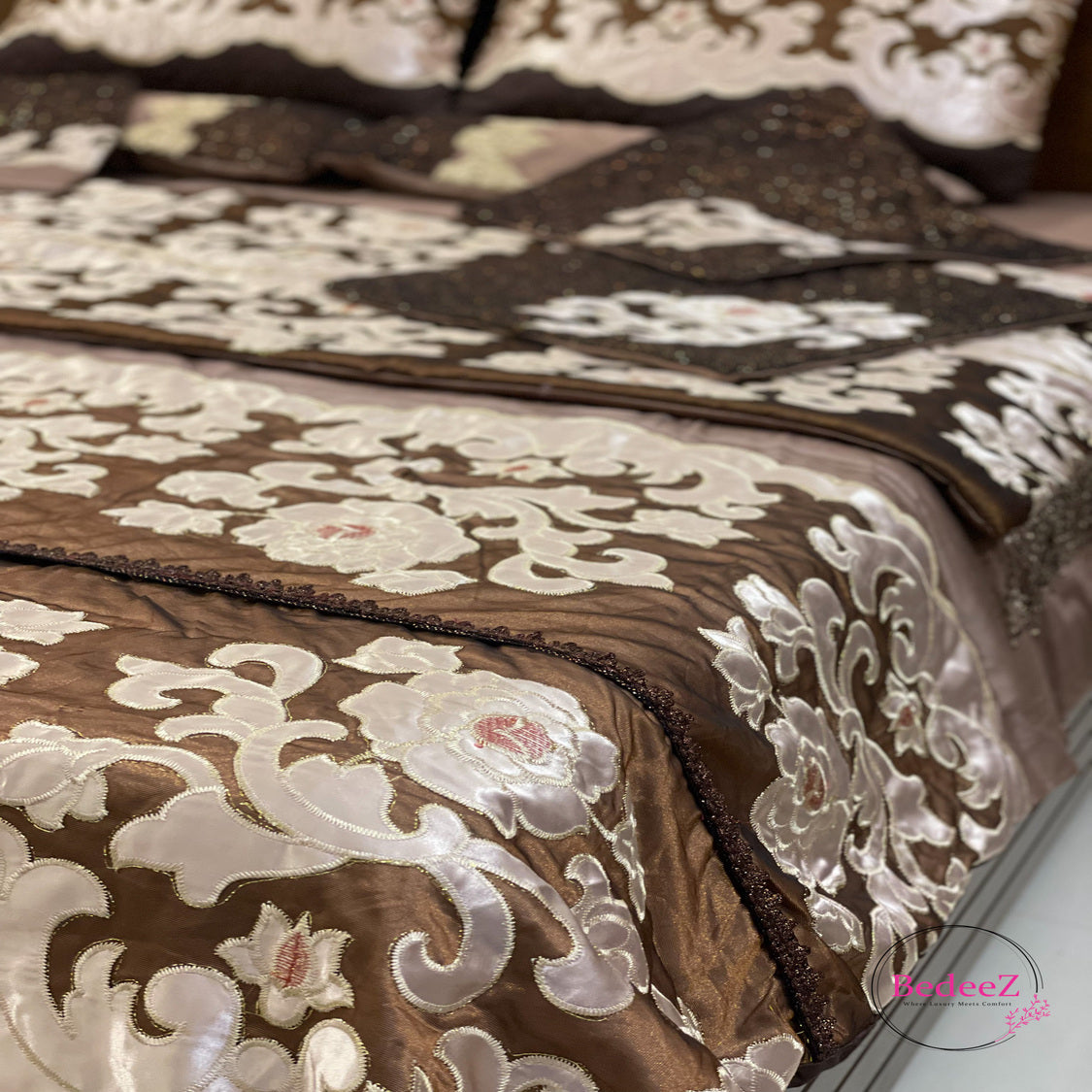 Chocolate Blossom Embroidered Bed Set6.0