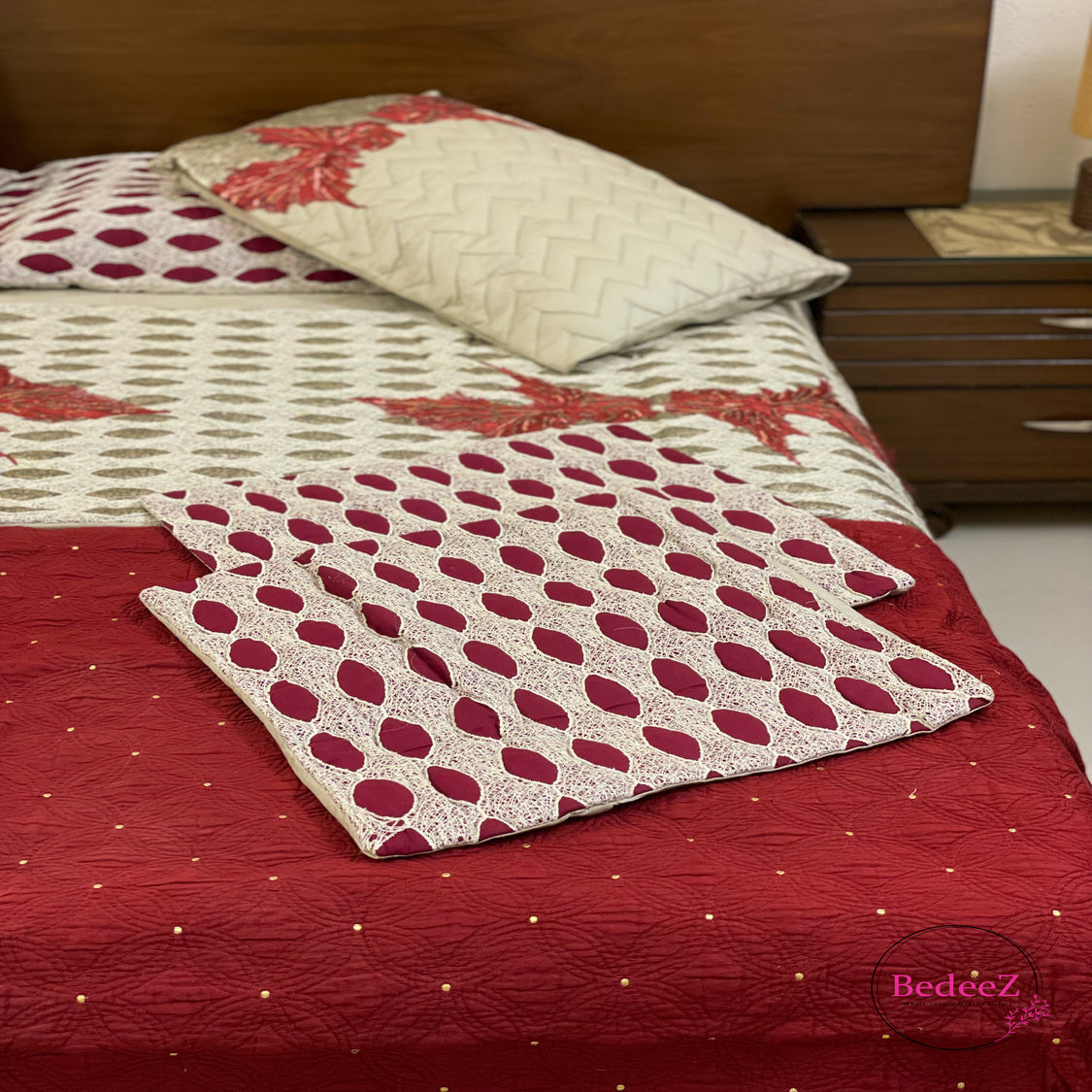 Crimson Delight Embroidered Bed Set5.0