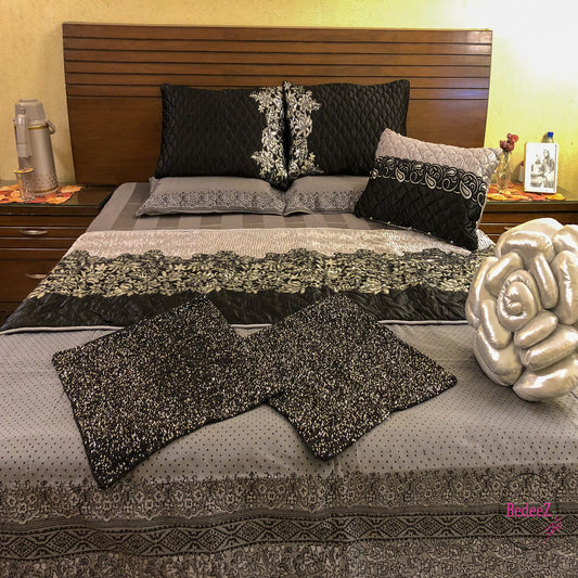 Ebony Elegance Embroidered Bed Set1.0