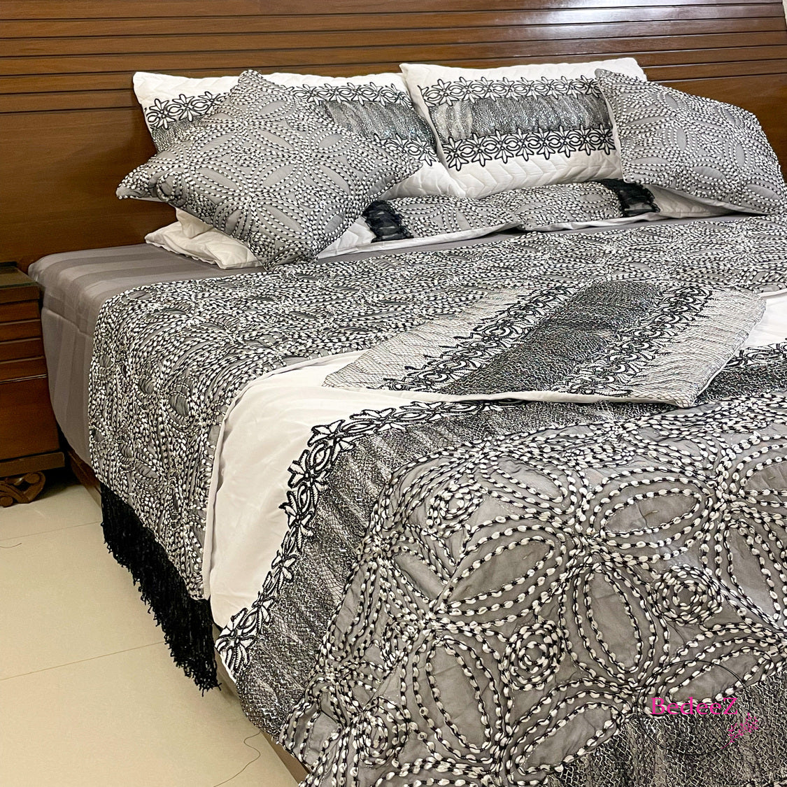 Elegance Bed Set5.0