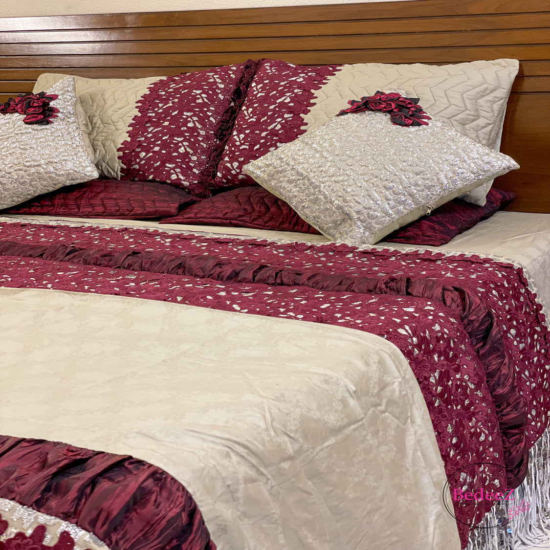 Elegant Maroon Floral Bed Set3.0