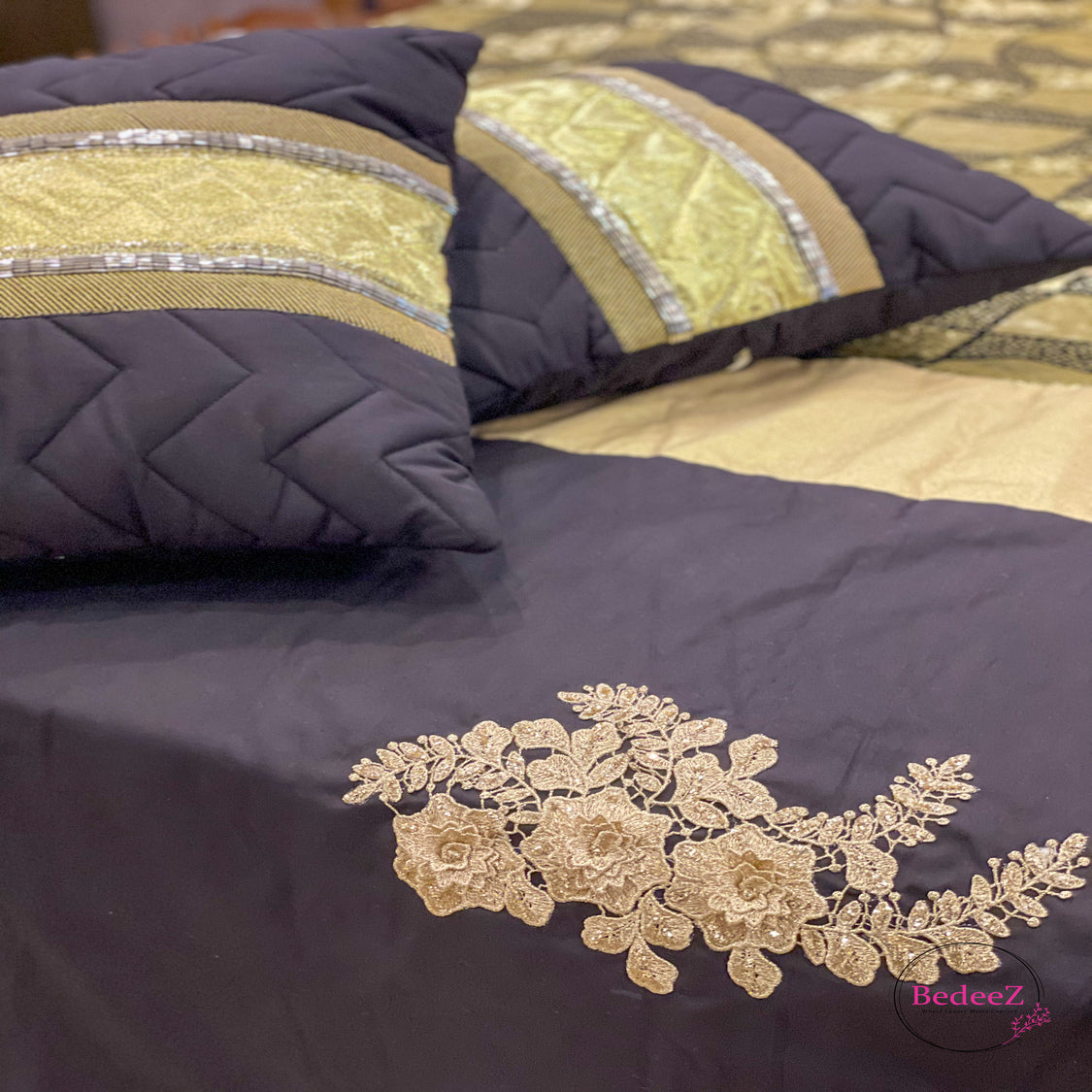 Golden & Black Bed Set3.0