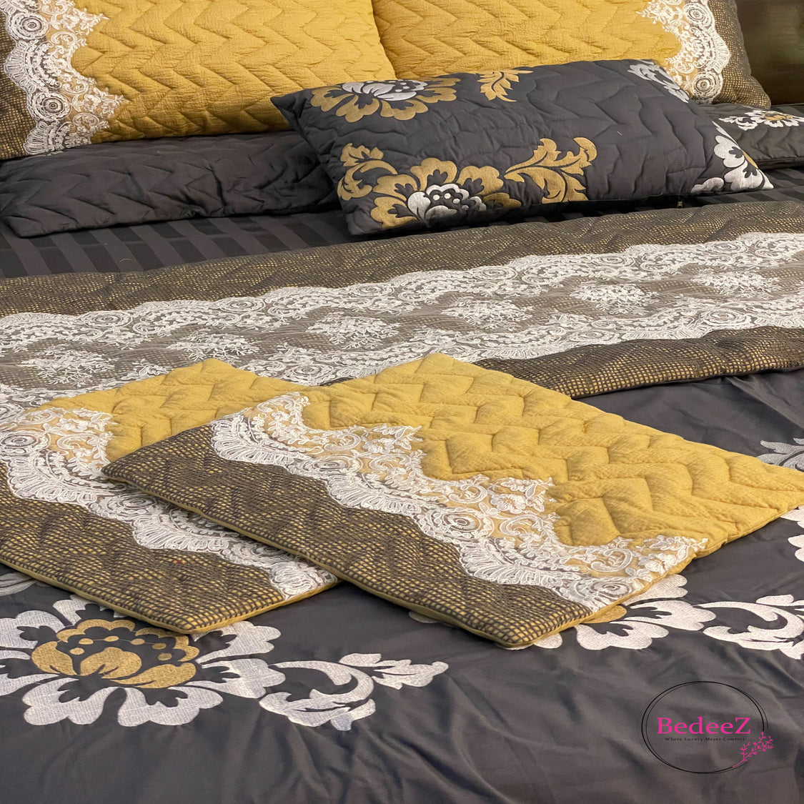 Golden Bloom Embroidered Bed Set2.0