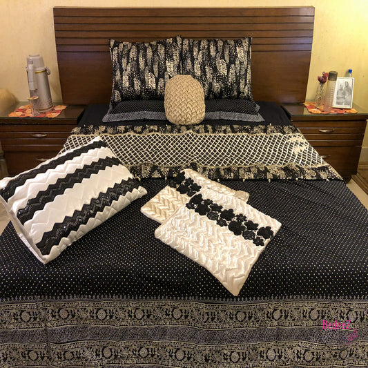 Monochrome Delight Embroidered Bed Set1.0