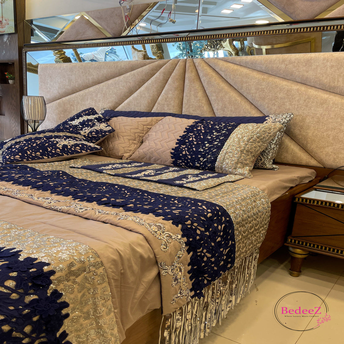 Navy Elegance Floral Bed Set3.0