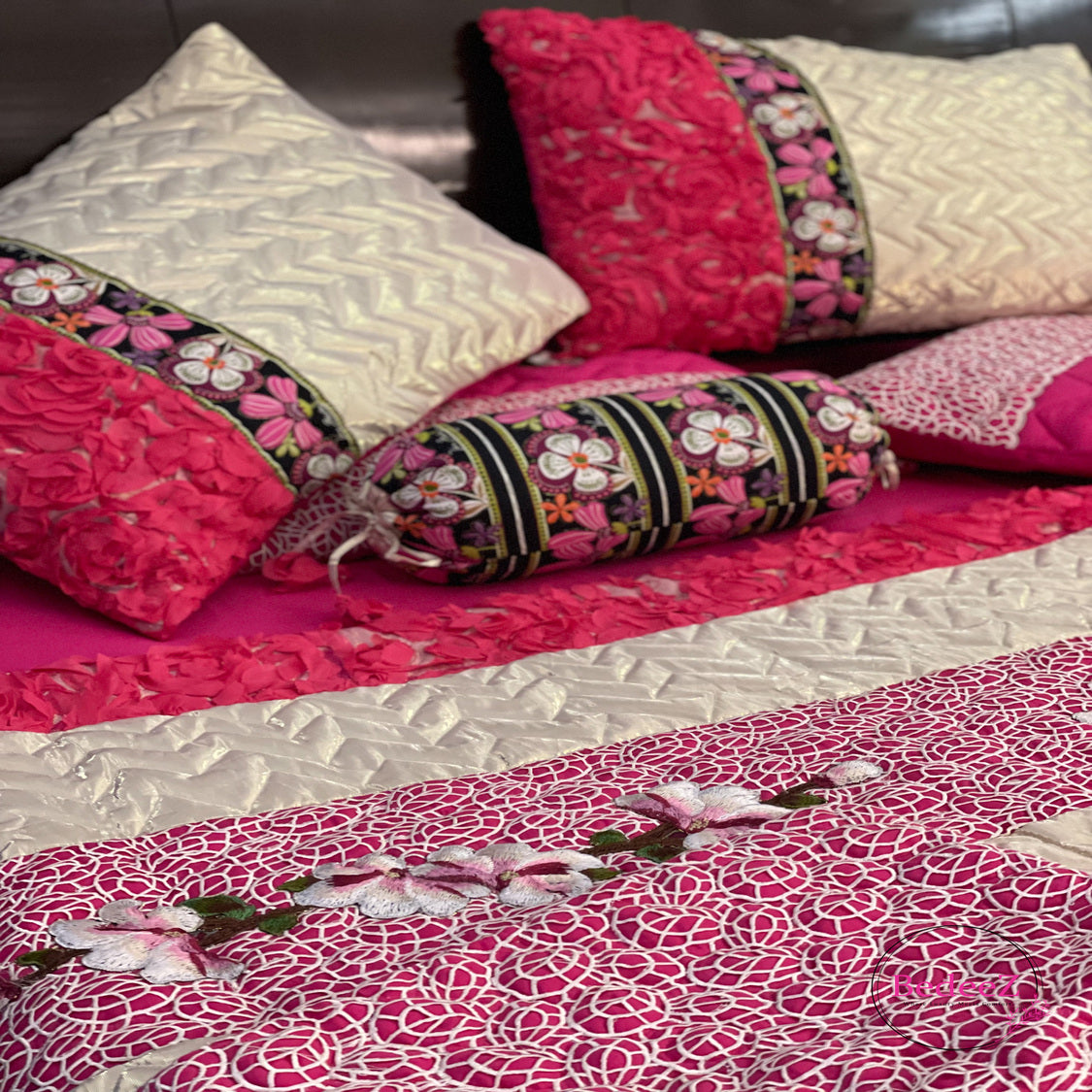 Pink Blossom Embroidered Bed Set4.0