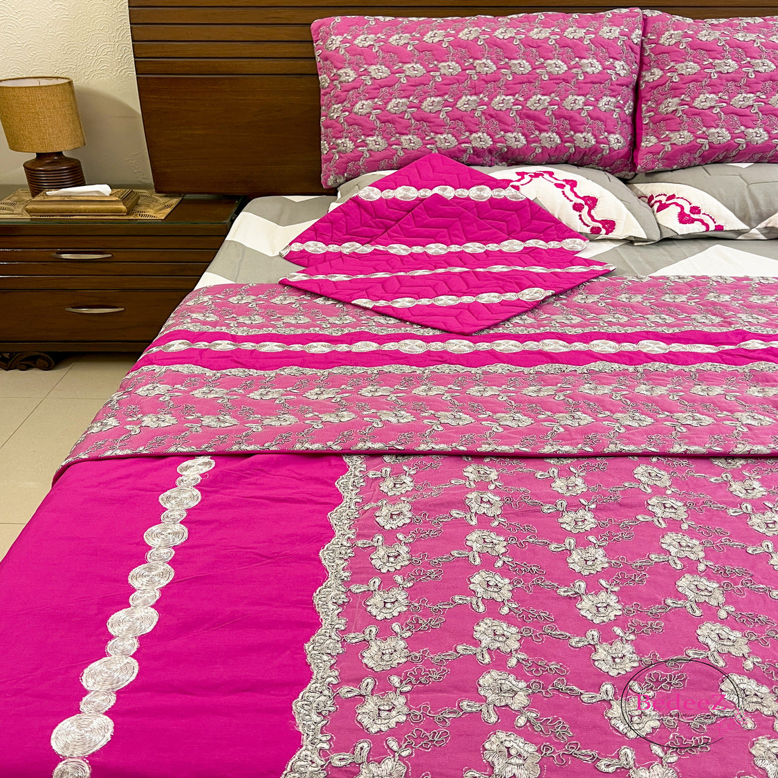 Radiant Blossom Bed Set5.0