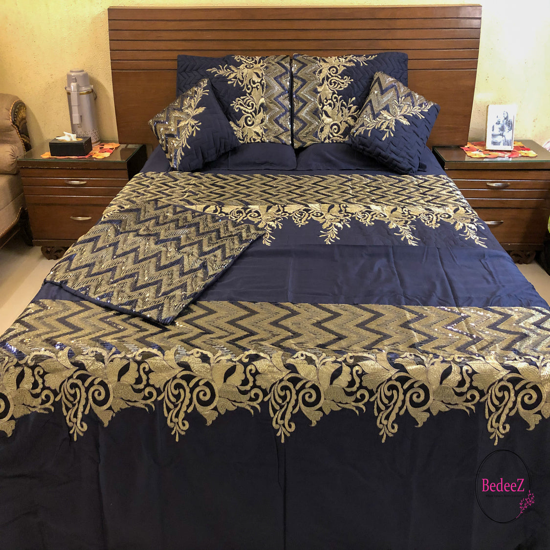 Royal Blue and Gold Embroidered Bed Set1.0