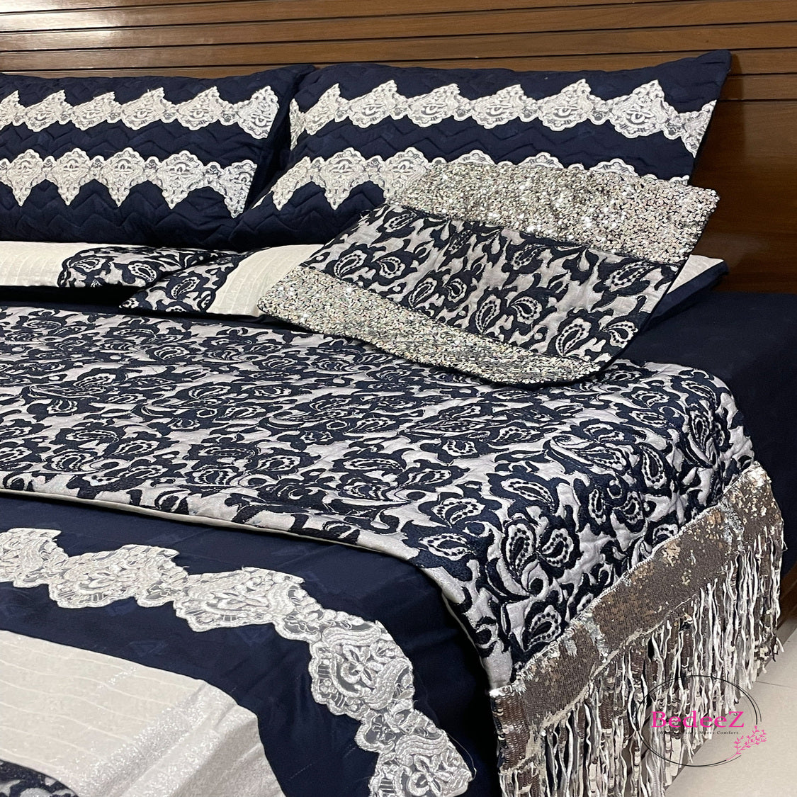 Royal Navy Lace Embroidered Bed Set2.0