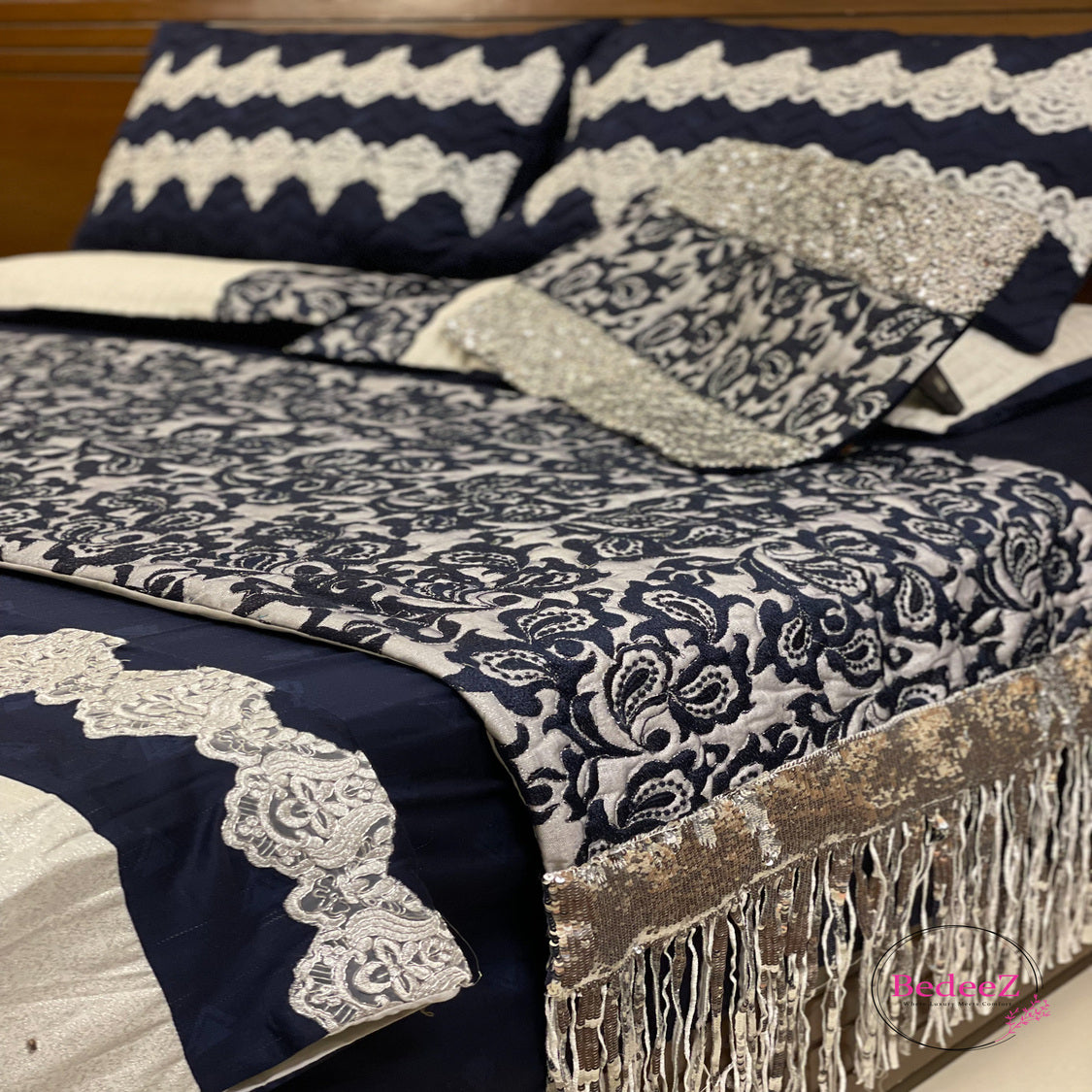 Royal Navy Lace Embroidered Bed Set7.0