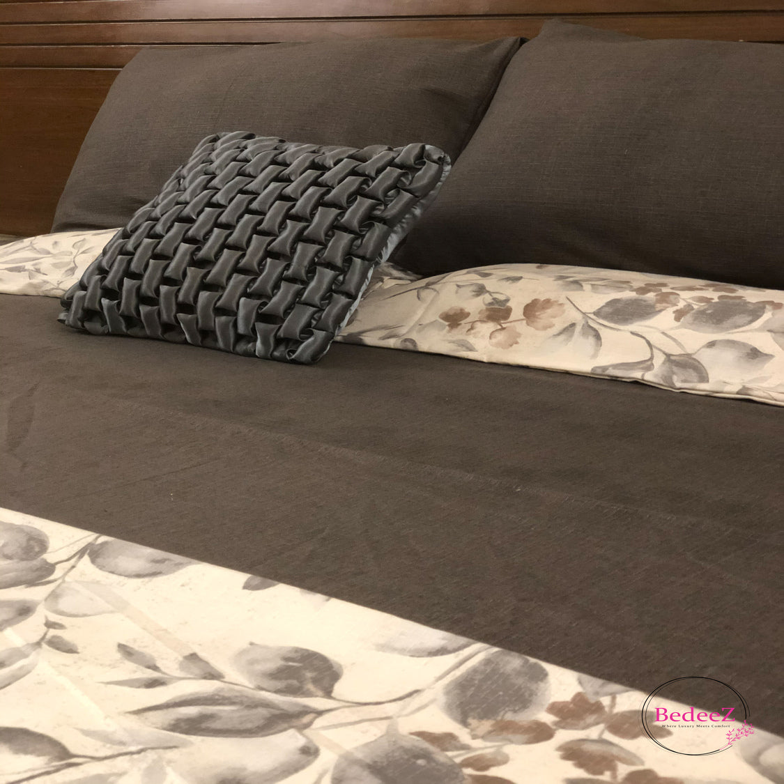 Serene Floral Bedding Set2.0