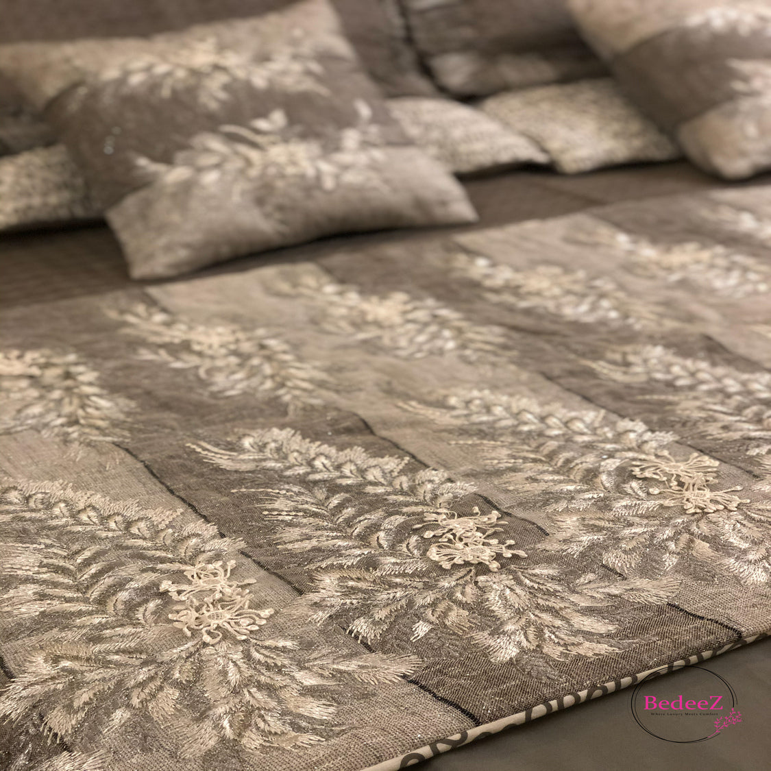 Silver Fern Embroidered Bed Set2.0