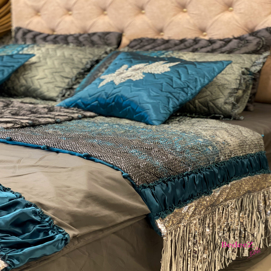 Teal Majesty Luxury Bedsheet Set5.0