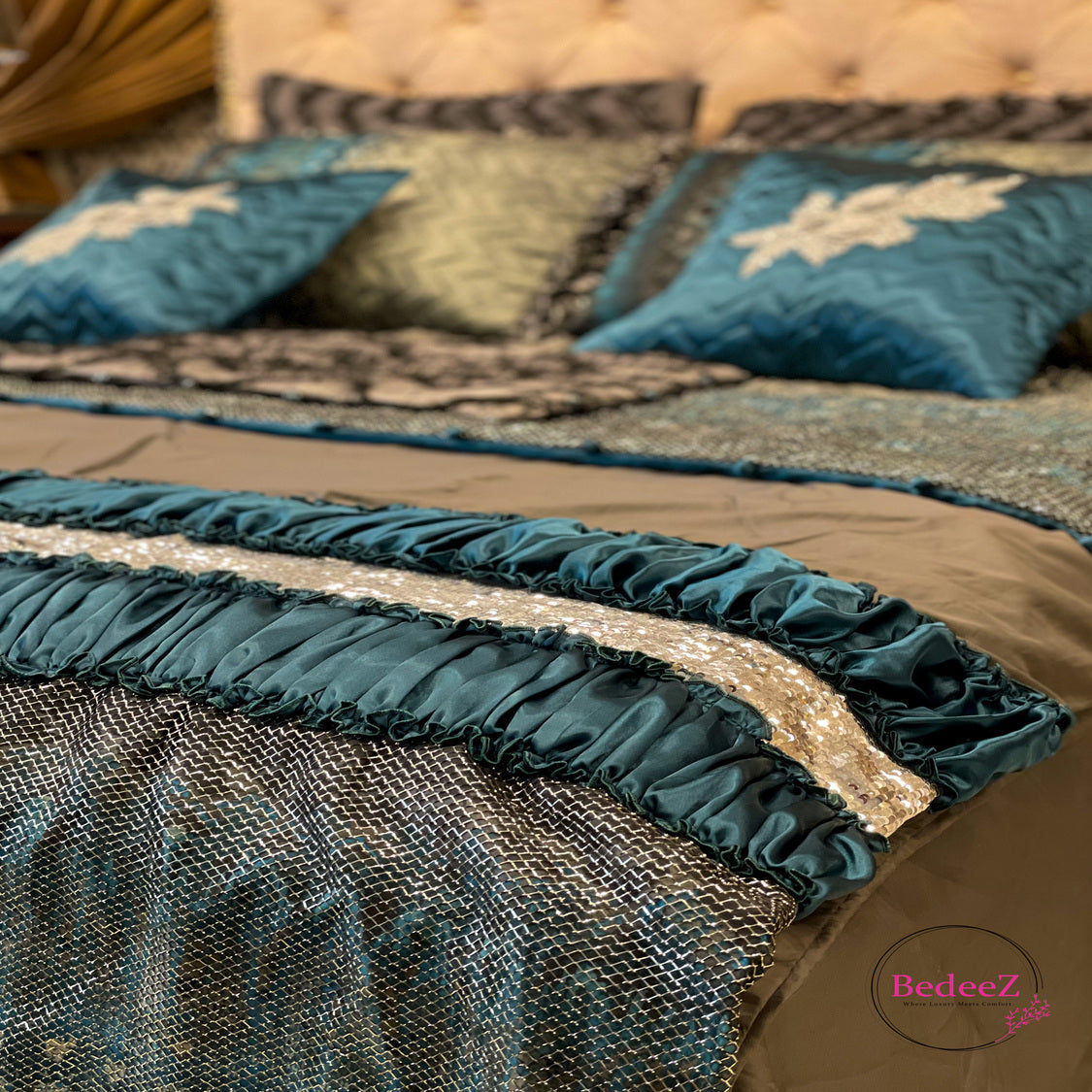 Teal Majesty Luxury Bedsheet Set7.0